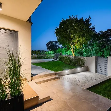 Nobu Villa *