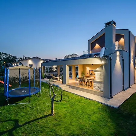 Nobu Villa *