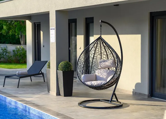 Villa Nobu *