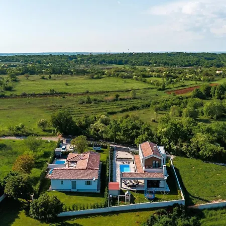 Nobu * Mali Vareški