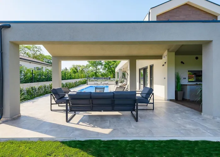 Nobu * Mali Vareški